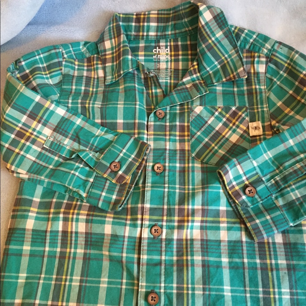 4 shirts - Picture 2 of 8